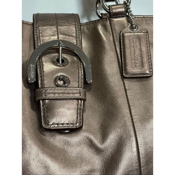 COACH - Lg. Soho East/West Tote Shoulder Bag in Metallic Bronze Leather. F18751 - Picture 9 of 13